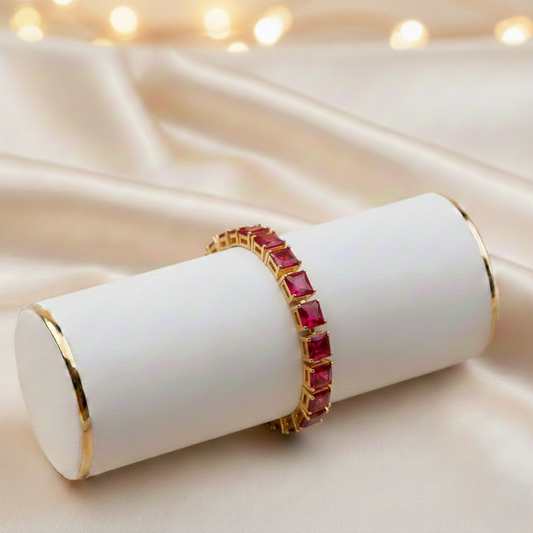 Crimson Crown Gem Bracelet ¥-0002 (Golden-Red)