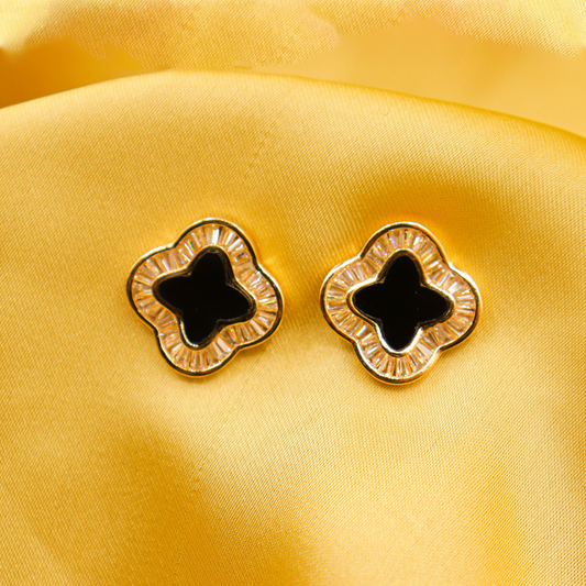 Four-Leaf Flower Studs ¥-0034 (Golden-Black)