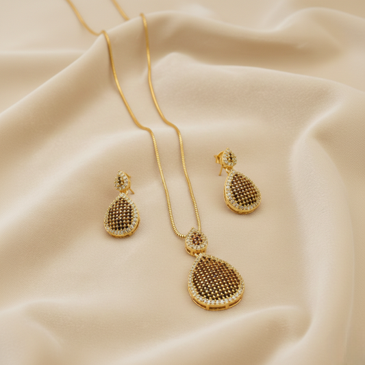 Sparkling Oval Pendant Set ¥-0019  (Golden-Black)
