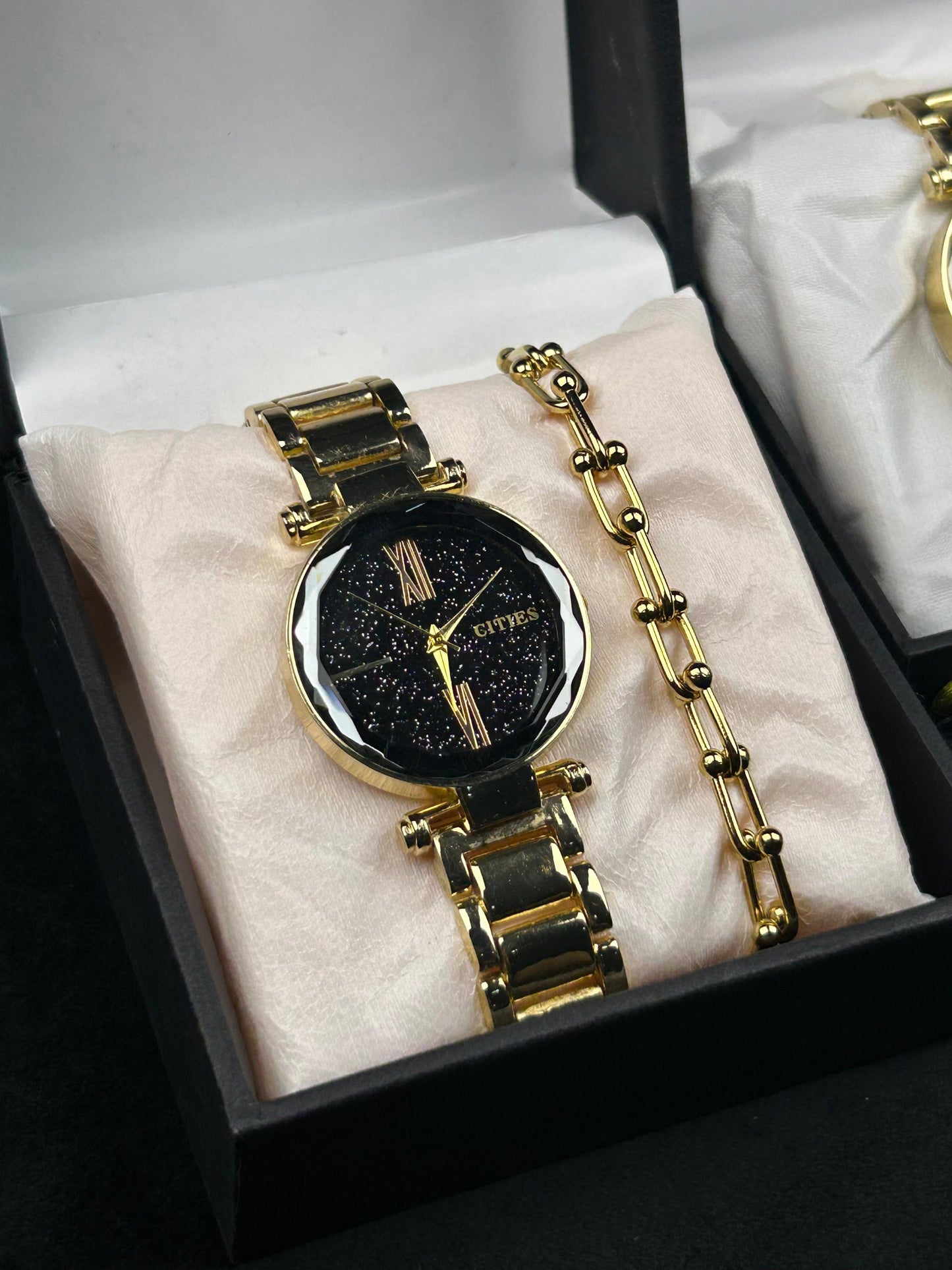 Cities Watch with Aurora Bracelet