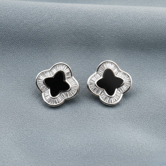 Four-Leaf Flower Studs ¥-0034 (Silver-Black)